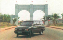 Otojadul: Mengenang Isuzu Panther Kotak, Mobil Diesel dengan Suara Mesin Halus dan Muat 10 Penumpang