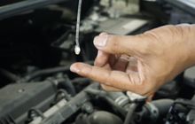 Ini Ciri Mesin Mobil Bekas Yang Pakai Oli Palsu, Jangan Sampah Gak Tahu