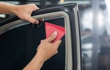 Jangan Buka Kaca Mobil Dulu Setelah Pasang Kaca Film, Ini Alasannya