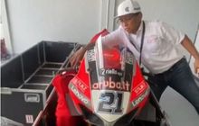 Ducati Ngamuk! Kargo Motornya Buat Balapan WorldSBK Indonesia 2021 di Sirkuit Mandalika Dibongkar Sembarangan