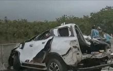 Hantam Pembatas Tol Ngawi, Toyota Fortuner Hancur Berantakan Renggut Dua Nyawa, Perjalanan Keluarga Berubah Jadi Petaka