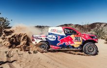 Toyota Sapu Bersih 3 Besar Etape 9, Nasser Al-Attiyah Semakin Menjauh di Puncak Klasemen Reli Dakar 2022