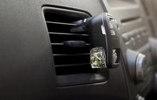 Parfum Mobil Model Cair Bisa Jadi Musuh Interior? Ini Faktanya