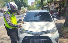 Kaget Lihat Pelat Nomor Sama Dengan Mobil Lain di Jalan, Polisi Pun Bergerak dan Fakta Terungkap