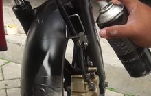 Bukan Cuma Dioles, Ini Cara Menghitamkan Kembali Bodi Kasar yang Awet