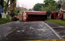 Truk Tangki Pertamina Terbalik, 24 Ribu Ton BBM Tercecer di Jalan, Polisi Temukan Fakta Mengejutkan