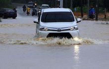Awas, 3 Komponen Mobil Ini Bisa Berkarat Jika Terabas Banjir, Simak