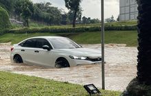 Kalau Kepepet Aja, Ini Tips Ajak Mobil Matik Terobos Banjir, Gas Slow Aja