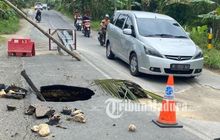 Masyarakat Harus Waspada, Separuh Jalan Provinsi di Sampang Berlubang