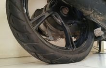 Bukan Bocor, Ini Penyebab Ban Motor Kempis saat Lama Tidak Digunakan