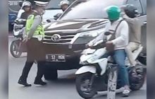 Melanggar Lalu Lintas, Pengemudi Toyota Fortuner Nekat ‘Seruduk’ Polisi di Jakarta Barat