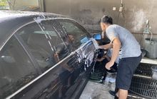 3 Cara Mencuci Mobil Ini Bikin Cat Mobil Enggak Gampang Baret