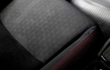Cara Bersihkan Jok Mobil Bahan Fabric, Kena Noda Bersih Lagi Pakai Cara Ini