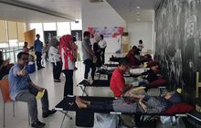 Dalam Rangka HUT Astra Ke-67, Honda Jateng Gelar Donor Darah dan Bantuan Banjir Demak
