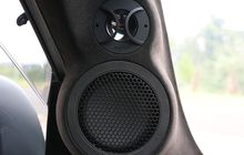 Speaker Mobil Sember? Kenali Penyebab Utamanya Di sini, Simak!