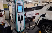 Voltron Hadirkan Pengisian Baterai Ultra Fast Charging 100 kW Di Mal Living World Alam Sutera