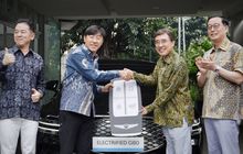 Shin Tae-yong Terima Mobil Listrik Genesis G80, Apresiasi Hyundai Atas Timnas Sepak Bola Indonesia