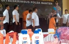 Parah, Seperti Ini Proses Produksi Oli Murah Rp 24 Ribu Per Botol di Tangerang