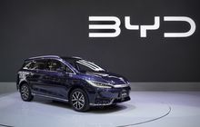 Dua Varian Baterai BYD M6 di GIIAS 2024, Jarak Tempuh Tembus 500 Km