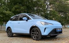 Perdana! Neta V-II Juarai Kelas Baru Entry EV di GridOto Award 2024