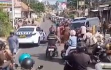 Dua Mobil Polisi Adu Wajah di Jalan, Ulah Orang Kebal Hukum Ngamuk di Kabin