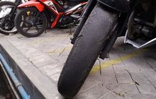 Banyak Yang Enggak Sadar, Ini Kebiasaan Yang Bikin Ban Motor Cepat Habis