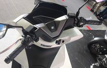 Bukan Tiru NMAX, Ini Alasan Honda Pasang Cover Setang di PCX 160 Terbaru