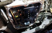 Oli Transmisi Mobil Mesin Penggerak Depan Rawan Bocor, Ini Sebabnya