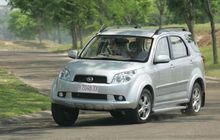Ini Sebabnya Dua Kebiasaan Buruk Bawa Mobil Bekas Harus Diwaspadai