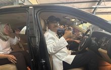 Dibayar Sultan Sidoarjo Rp 2,5 Miliar, Gus Ipul Jajal Duduk di Dalam Rolls-Royce Ghost