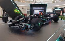 LEGO Mercedes-AMG F1 W14 PETRONAS Nongkrong di Jakarta, Dibangun Selama 2.428 Jam