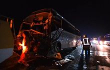 Bodi Depan Bus PO MGI Terpotong di Tol Cipularang, Deddi Sang Kernet Meregang Nyawa