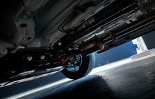 Bukan Cuma Sokbreker Rusak, Ini Penyebab Bunyi Jedug di Kolong Mobil Bekas