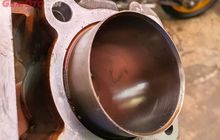 Ini 2 Solusi Murah Knalpot Motor Bekas Ngebul Gara-Gara Blok Silinder Baret