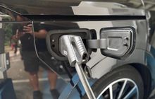 Ini Risiko Jika Terlalu Sering Ngecas Mobil Listrik Hingga 100 Persen