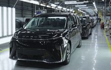 Maxus Serahkan Mifa 7 dan Mifa 9 Produksi Lokal Pertama, TKDN 40 Persen