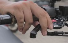 Hindari Menahan Gas Motor Matic Ketika Macet, Bikin Komponen Ini Cepat Aus