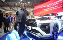 New Veloz Hybrid EV dan bZ4X Jadi Sorotan Airlangga Hartarto di GJAW 2025