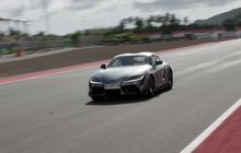 Berpacu Dengan 382 Daya Kuda, Toyota Supra Libas Sirkuit Mandalika