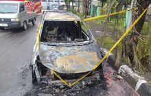 Petaka di Depan Kantor Dedi Mulyadi, Honda Brio Satya Bu Bidan Hangus Sisa Kerangka