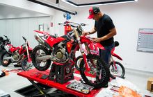 Dukung Merah Putih, Pirelli Support Puluhan Set Ban Untuk Ducati MX Team Indonesia