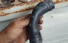Selang Radiator Mobil Getas Bisa Picu Kebocoran Cairan Radiator?