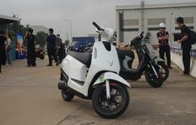 Mirip Vespa Listrik Jarak Tempuhnya Jauh, Kenalan Yuk Sama VinFast Evo