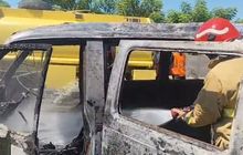 Suzuki Carry Futura Meledak Jadi Rongsokan di Akses Masuk Tol Kebomas, Pengemudi Cium Bau Menyengat