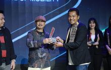 Terjangkau, Modern dan Relevan, Indomobil eMotor QT Jadi The Best Low Electric Skutik di Otomotif Award 2026