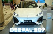 Indomobil Geber EVperience, Palembang Kebagian Sensasi Mobil Masa Depan
