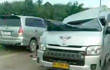 Pilar A Terpenggal Atap Toyota HiAce Ambles, Empat Penumpang Lepas Nyawa Gara-gara Ini