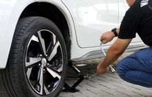 Intinya Tenang Dulu, Ini Panduan Lengkap Menghadapi Situasi Darurat Mobil di Jalan