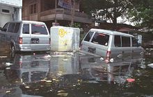 Kenali 5 Ciri Mobil Bekas Yang Pernah Terendam Banjir, No 1 Paling Gampang