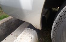 5 Langkah Singkirkan Noda Aspal di Bodi Mobil Bekas, Begini Caranya